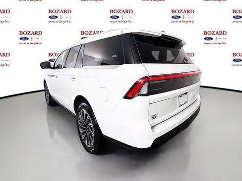 New 2025 Lincoln Navigator Black Label AWD/4WD image 5