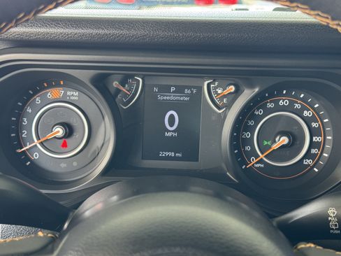 Used 2024 Jeep Wrangler Unlimited Sport AWD/4WD image 35