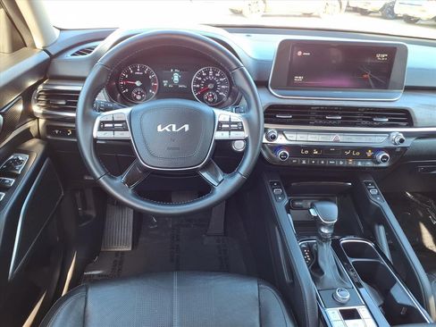 Certified 2022 Kia Telluride EX w/ EX Premium Package image 12