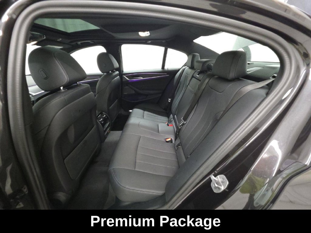 Used 2023 BMW 530i xDrive w/ Premium Package AWD/4WD image 7