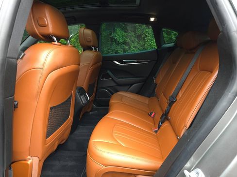 Used 2022 Maserati Levante GT image 15