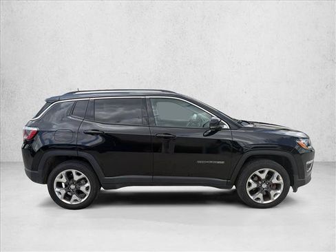 Used 2018 Jeep Compass Limited AWD/4WD image 6