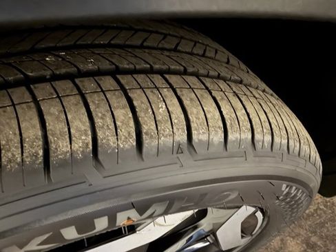 Used 2024 Kia Telluride S w/ S Sunroof Package image 11