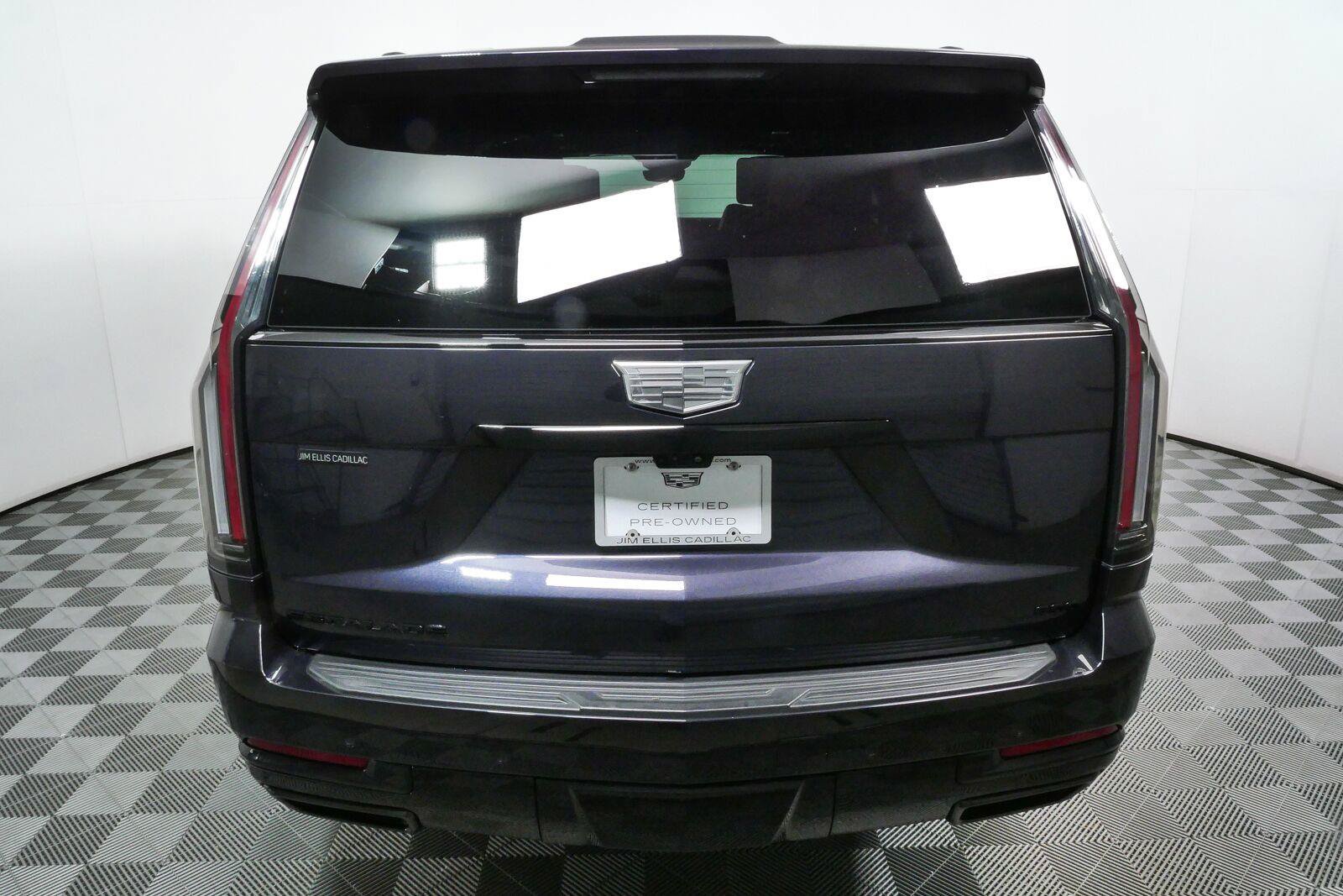 Used 2025 Cadillac Escalade ESV Sport Platinum w/ LPO, ONYX Package AWD/4WD image 27