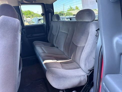 Used 2004 GMC Sierra 2500 SLE w/ Heavy-Duty Power Package AWD/4WD image 17