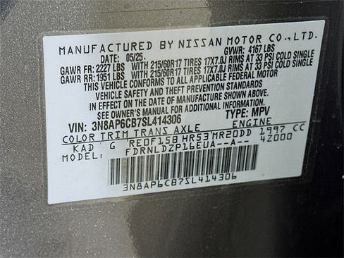 Used 2025 Nissan Kicks SV image 29