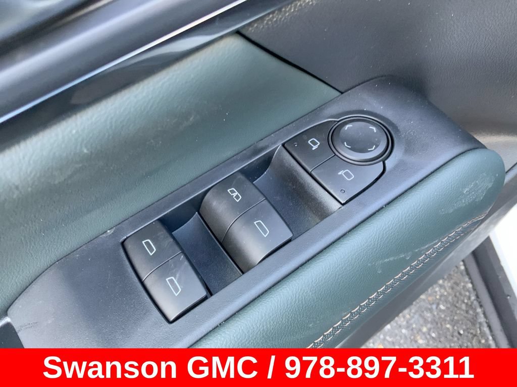 New 2026 GMC Terrain AT4 w/ Technology Package II AWD/4WD image 23