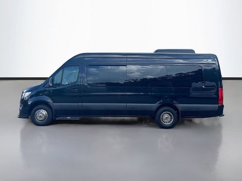 Used 2023 Mercedes-Benz Sprinter 3500 image 5