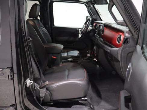 Certified 2021 Jeep Gladiator Rubicon AWD/4WD image 22