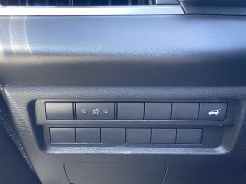 Used 2025 Mitsubishi Outlander SE AWD/4WD image 14