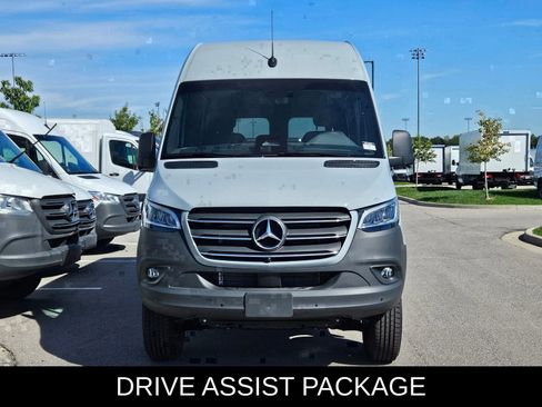 New 2025 Mercedes-Benz Sprinter 2500 image 4