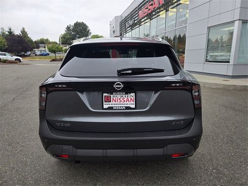New 2025 Nissan Kicks SV w/ SV Premium Package image 7