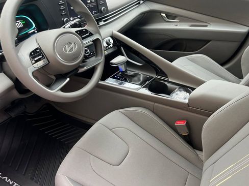 New 2026 Hyundai Elantra Blue image 8