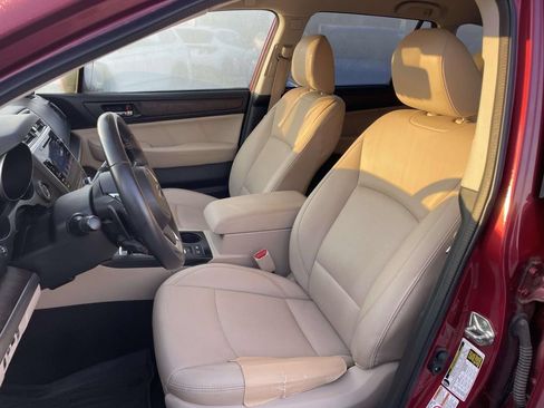 Used 2019 Subaru Outback 2.5i Limited AWD/4WD image 8