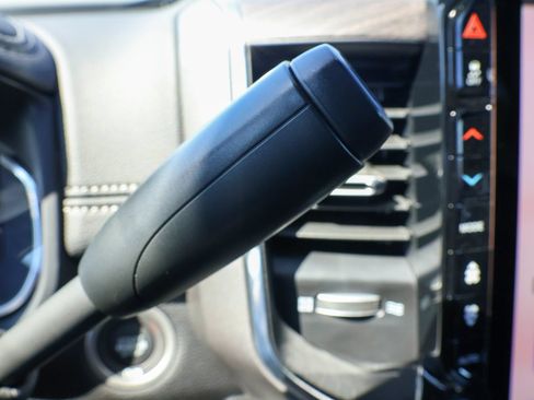 New 2026 RAM 2500 Laramie AWD/4WD image 23