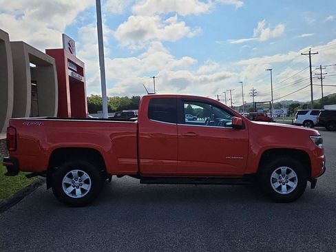 Used 2019 Chevrolet Colorado W/T w/ WT Convenience Package AWD/4WD image 2