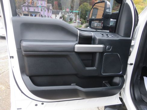 Used 2018 Ford F450 Platinum w/ Platinum Ultimate Package image 14