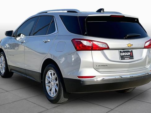 Used 2018 Chevrolet Equinox LT w/ Sun & Infotainment Package FWD image 11