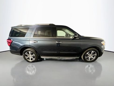 Used 2023 Ford Expedition Limited RWD image 9