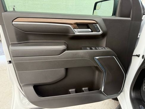 Used 2024 Chevrolet Silverado 1500 RST image 32