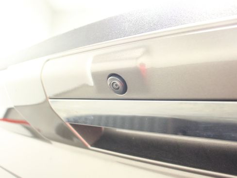 Used 2022 Ford F150 XLT w/ Equipment Group 302A High image 11