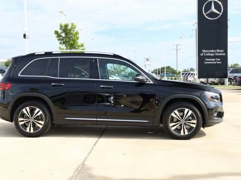 New 2026 Mercedes-Benz GLB 250 4MATIC image 2
