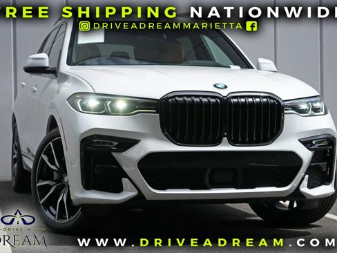 Used 2022 BMW X7 xDrive40i w/ M Sport Package AWD/4WD image 2