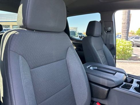 Used 2025 Chevrolet Silverado 1500 LT AWD/4WD image 34