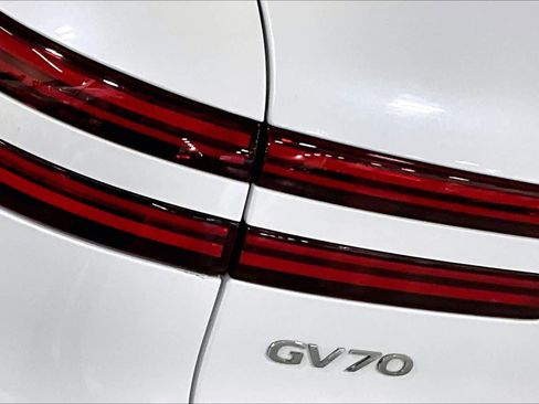 Used 2025 Genesis GV70 2.5T image 31