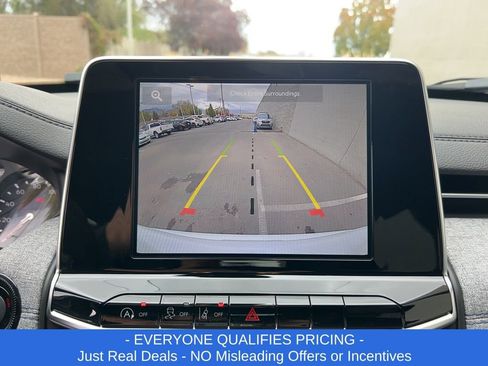 New 2026 Jeep Compass Latitude image 17