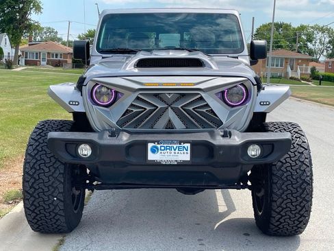 Used 2020 Jeep Gladiator Sport w/ Quick Order Package 24S AWD/4WD image 3