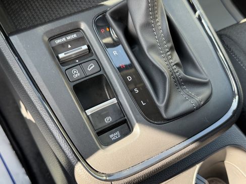 Used 2025 Honda CR-V LX image 24