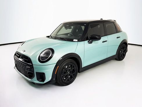 New 2026 MINI Cooper S image 1