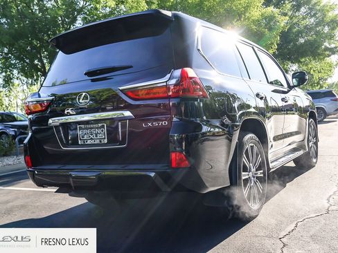 Used 2019 Lexus LX 570 4WD w/ Luxury Package image 6