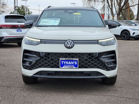 New 2026 Volkswagen Tiguan SE R-Line AWD/4WD image 2