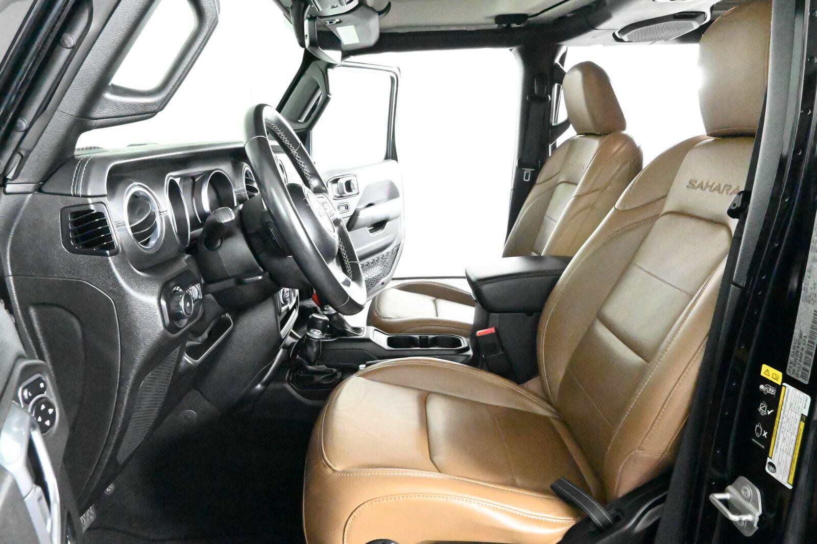 Used 2021 Jeep Wrangler Unlimited Sahara AWD/4WD image 18