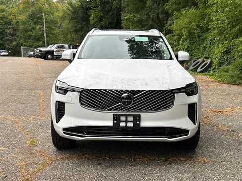 New 2026 Volvo XC90 B6 Ultra w/ Protection Package image 6