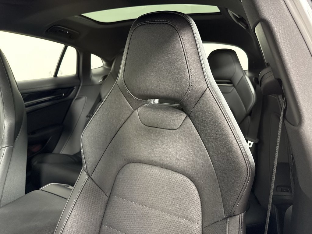 New 2026 Porsche Panamera 4 AWD/4WD image 40