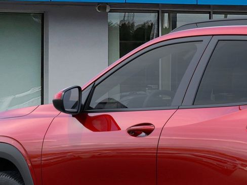 New 2026 Chevrolet Trax LT FWD image 12