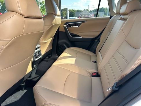 Used 2022 Toyota RAV4 XLE Premium FWD image 15