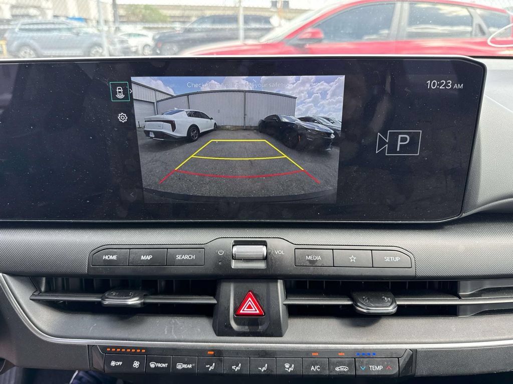 Certified 2025 Kia K4 FWD image 29