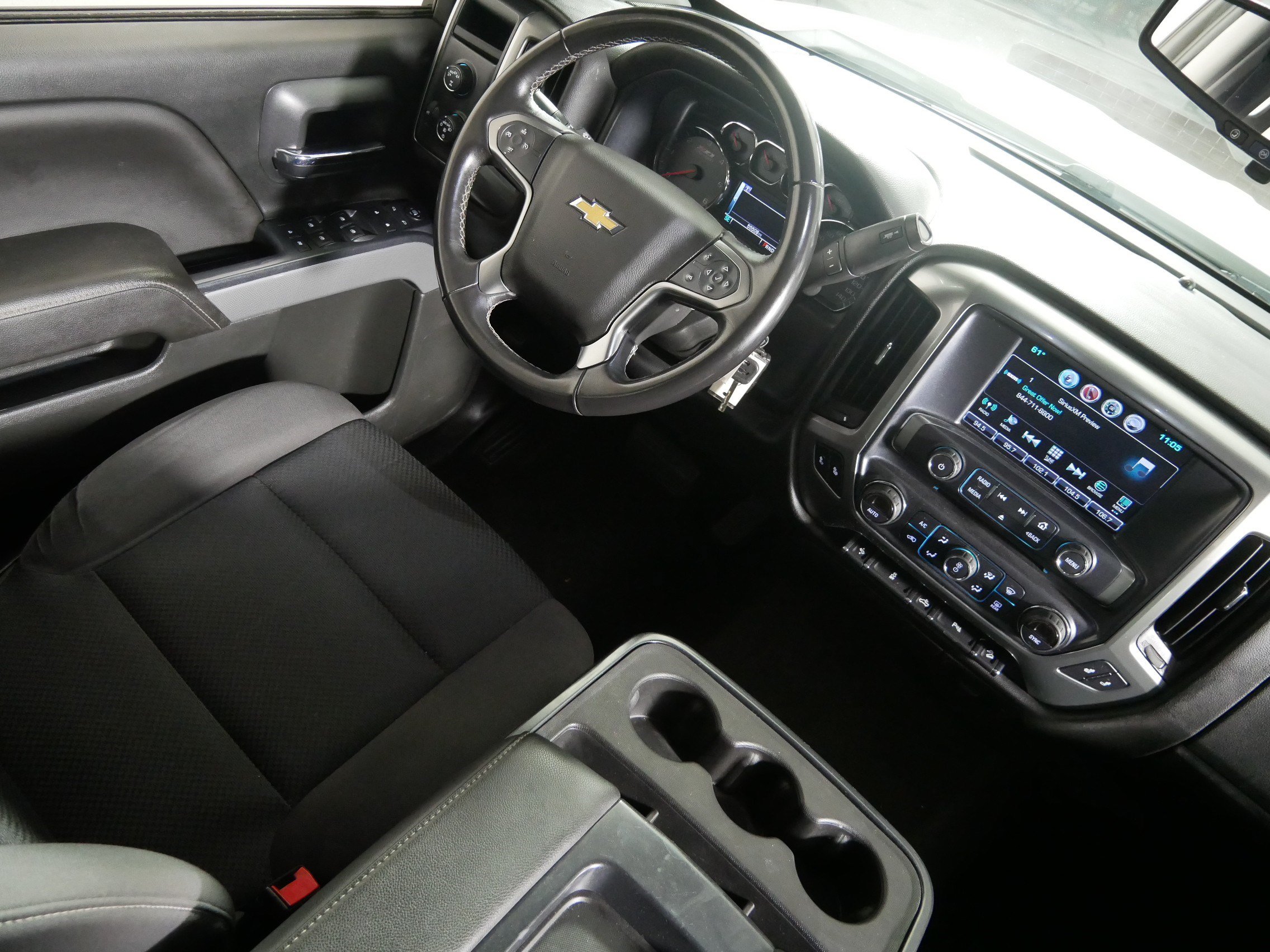 Used 2017 Chevrolet Silverado 1500 LT w/ All Star Edition AWD/4WD image 9