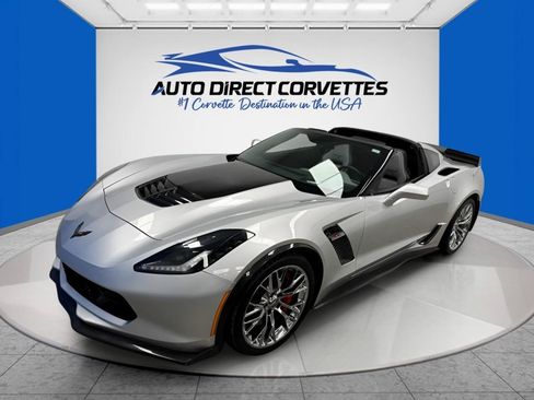 Used 2019 Chevrolet Corvette Z06 RWD image 1