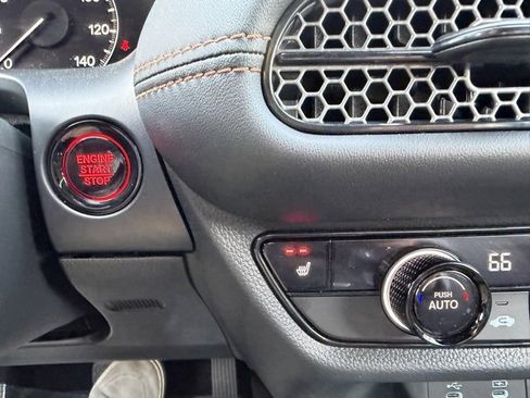 Certified 2026 Honda HR-V Sport image 28