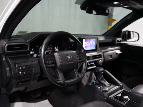 Certified 2025 Toyota Tacoma SR AWD/4WD image 11