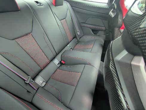 Used 2025 BMW M4 CS AWD/4WD image 23