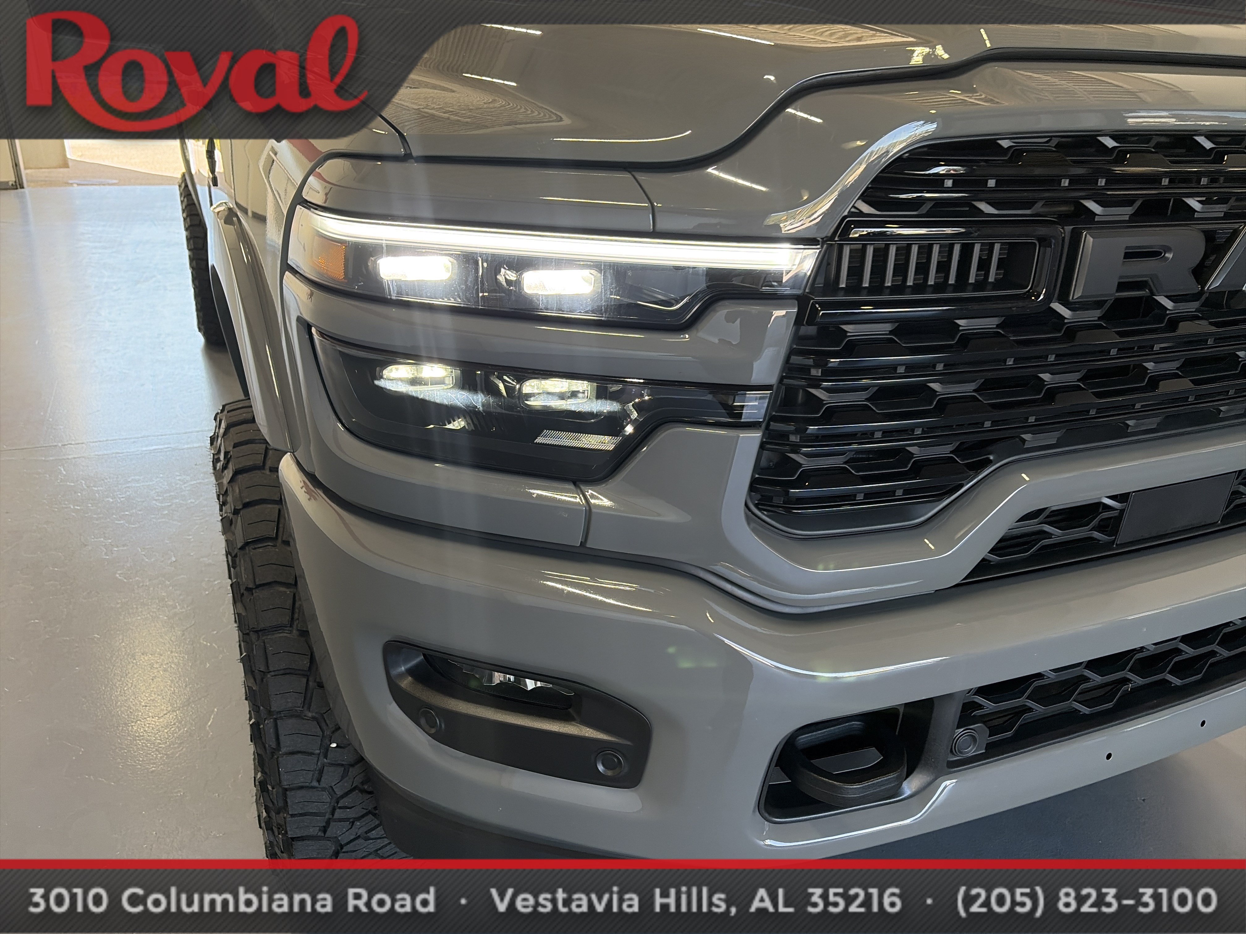 Used 2026 RAM 2500 Limited AWD/4WD image 8