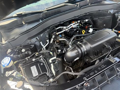 Certified 2021 Ford Explorer XLT RWD image 68