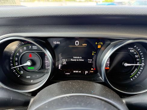 Used 2023 Jeep Wrangler Unlimited AWD/4WD image 7