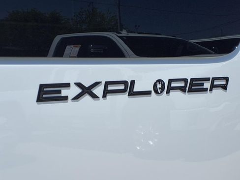 New 2025 GMC Savana 2500 Explorer Van w/ Driver Convenience Package image 11